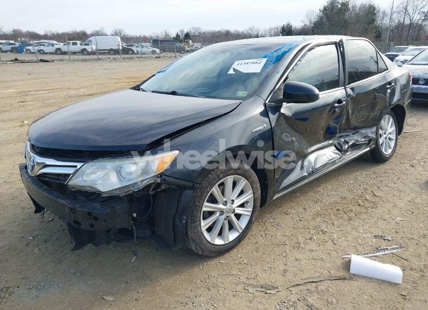 Photo 2 of 2014 Toyota Camry HYBRID XLE (VIN 4T1BD1FKXEU138426)