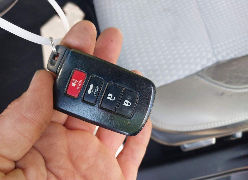 Photo 11 of 2015 Toyota Camry HYBRID SE (VIN 4T1BD1FKXFU142414)