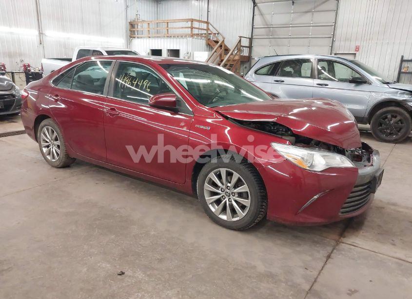 2015 Toyota Camry HYBRID XLE (VIN 4T1BD1FKXFU162954) main photo