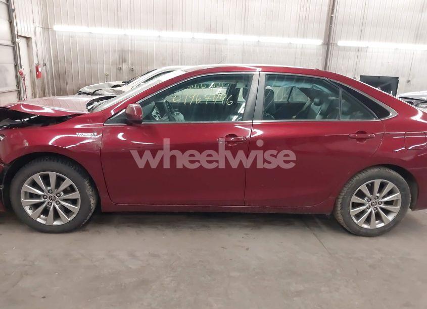 Photo 15 of 2015 Toyota Camry HYBRID XLE (VIN 4T1BD1FKXFU162954)