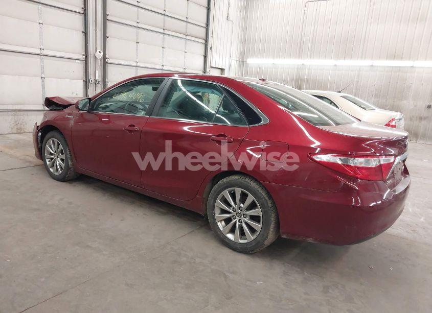 Photo 3 of 2015 Toyota Camry HYBRID XLE (VIN 4T1BD1FKXFU162954)