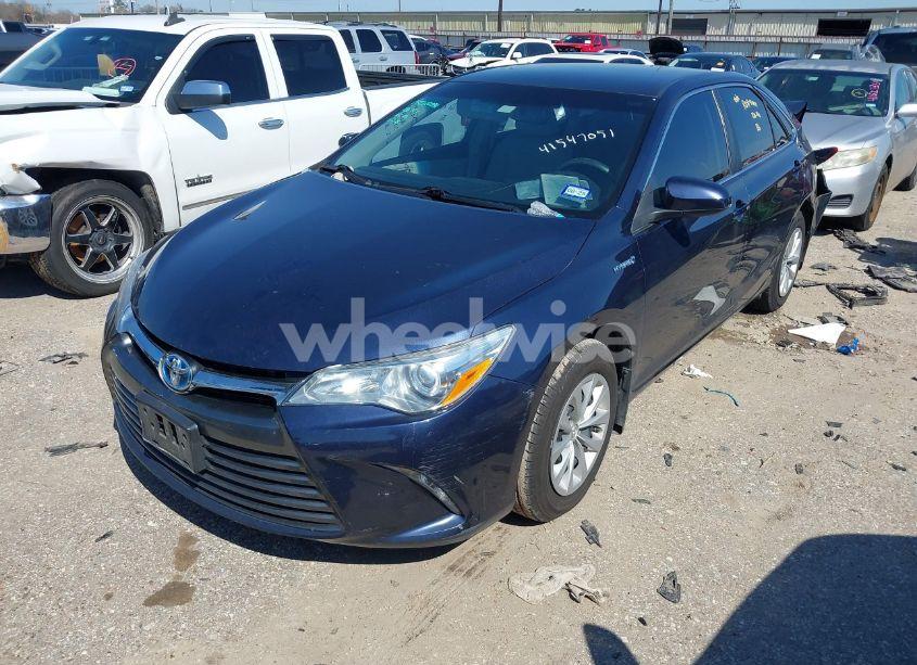 Photo 2 of 2016 Toyota Camry HYBRID LE (VIN 4T1BD1FKXGU195616)