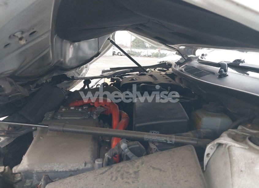 Photo 10 of 2016 Toyota Camry HYBRID LE (VIN 4T1BD1FKXGU199343)