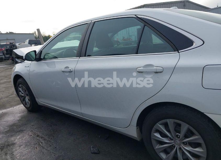 Photo 14 of 2016 Toyota Camry HYBRID LE (VIN 4T1BD1FKXGU199343)