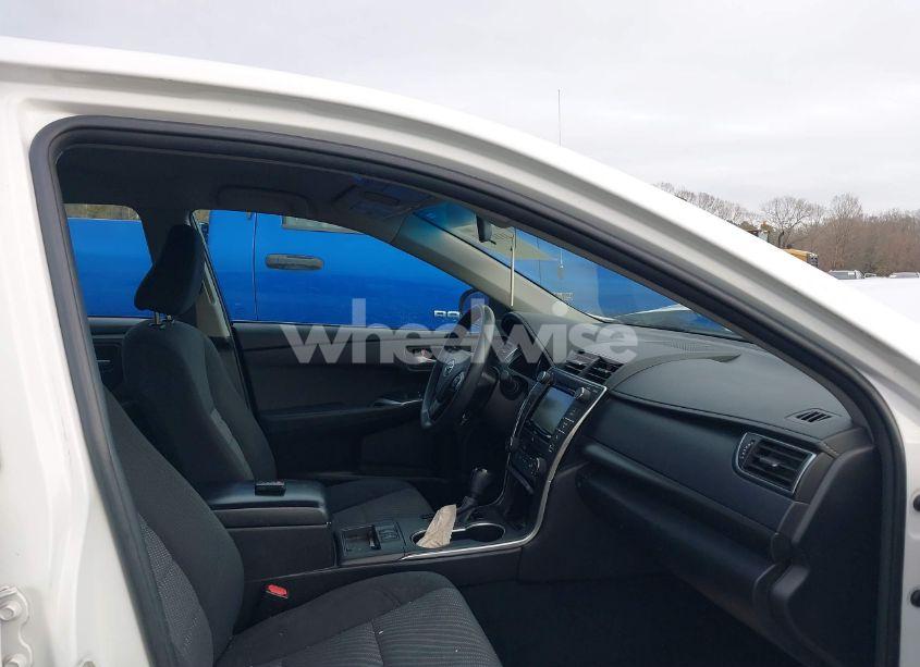 Photo 5 of 2016 Toyota Camry HYBRID LE (VIN 4T1BD1FKXGU199343)