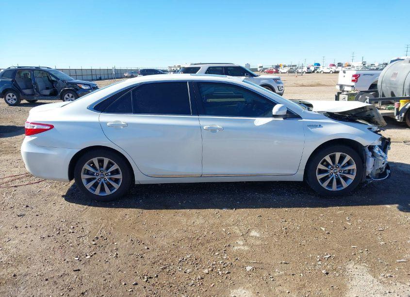 Photo 14 of 2016 Toyota Camry HYBRID XLE (VIN 4T1BD1FKXGU200328)