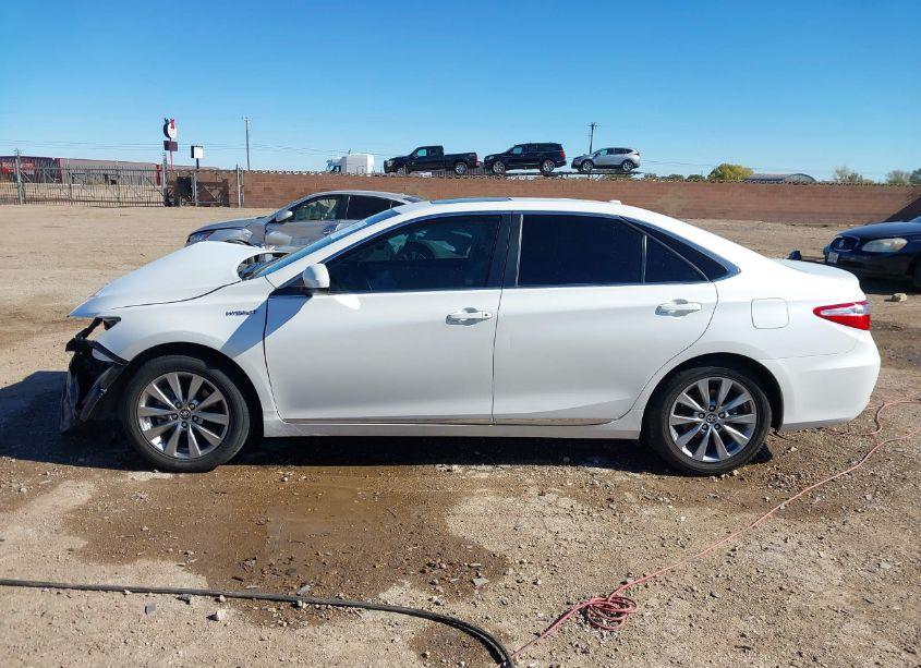 Photo 15 of 2016 Toyota Camry HYBRID XLE (VIN 4T1BD1FKXGU200328)