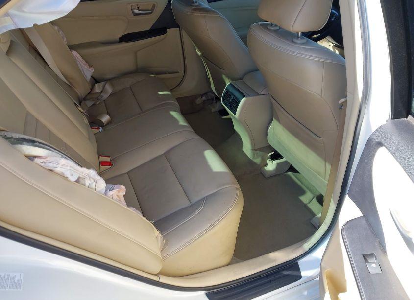 Photo 8 of 2016 Toyota Camry HYBRID XLE (VIN 4T1BD1FKXGU200328)