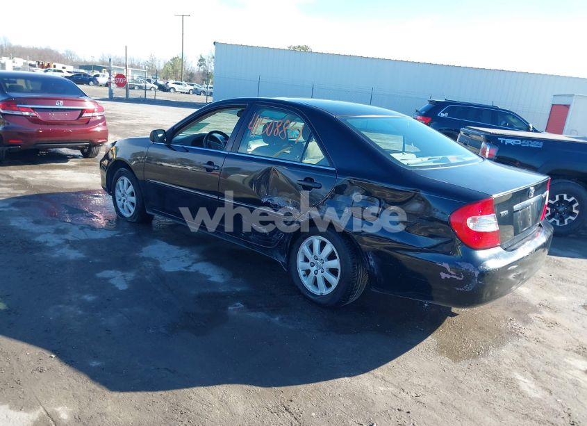 Photo 3 of 2002 Toyota Camry XLE (VIN 4T1BE30K02U066214)