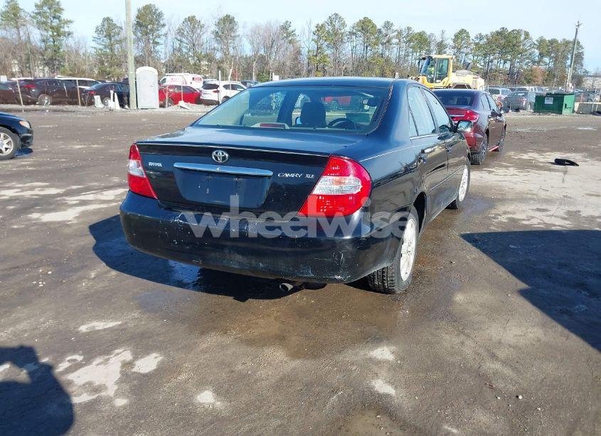 Photo 4 of 2002 Toyota Camry XLE (VIN 4T1BE30K02U066214)