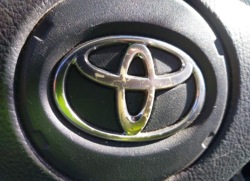 Photo 12 of 2002 Toyota Camry SE (VIN 4T1BE30K02U084373)