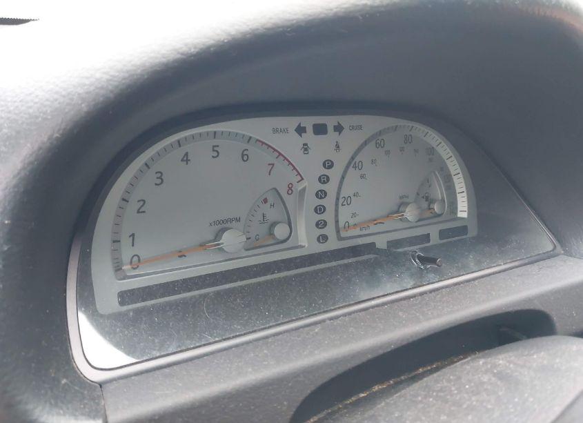 Photo 7 of 2002 Toyota Camry SE (VIN 4T1BE30K02U084373)