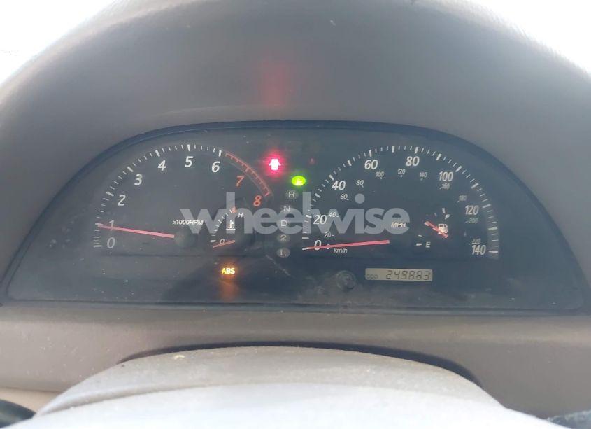 Photo 7 of 2002 Toyota Camry XLE (VIN 4T1BE30K02U096796)