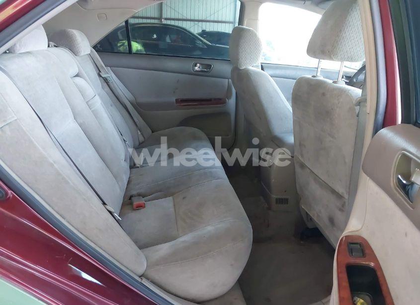 Photo 8 of 2002 Toyota Camry XLE (VIN 4T1BE30K02U096796)