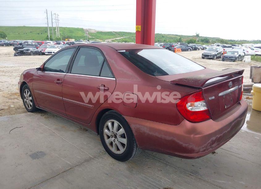 Photo 3 of 2003 Toyota Camry XLE (VIN 4T1BE30K03U172860)