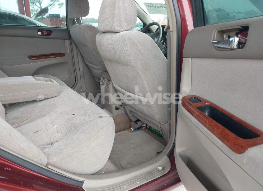 Photo 8 of 2003 Toyota Camry XLE (VIN 4T1BE30K03U172860)