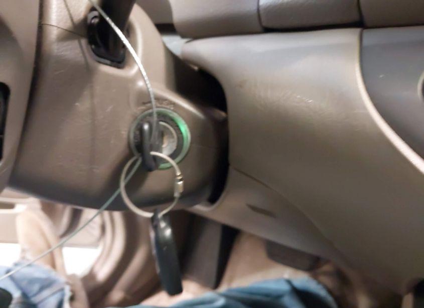 Photo 11 of 2003 Toyota Camry LE (VIN 4T1BE30K03U217800)