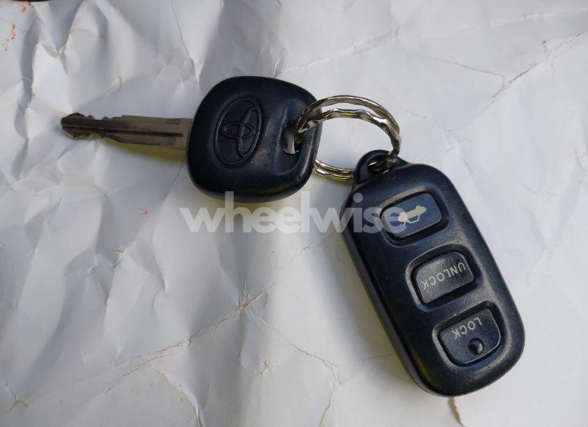 Photo 11 of 2003 Toyota Camry XLE (VIN 4T1BE30K03U651392)