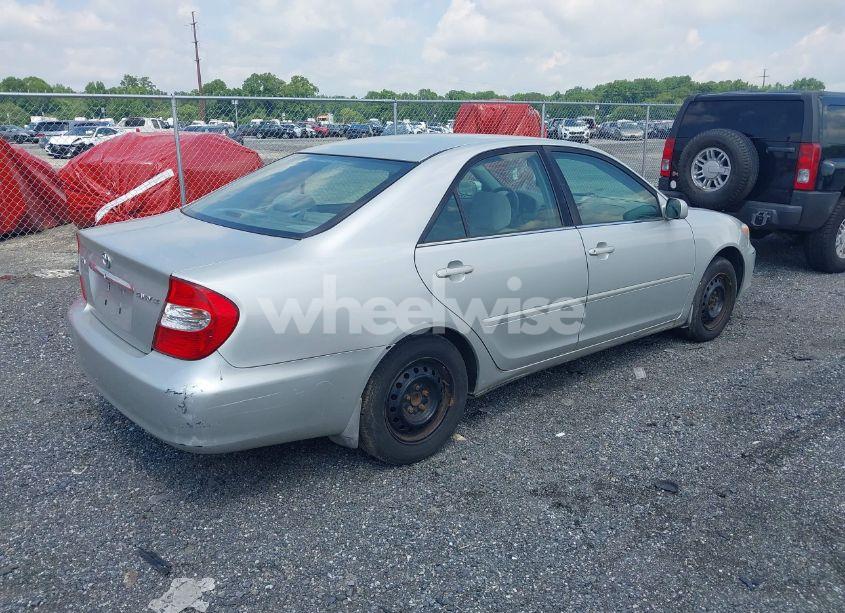 Photo 4 of 2003 Toyota Camry LE (VIN 4T1BE30K03U713437)