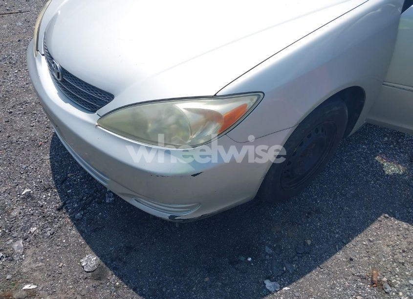 Photo 6 of 2003 Toyota Camry LE (VIN 4T1BE30K03U713437)