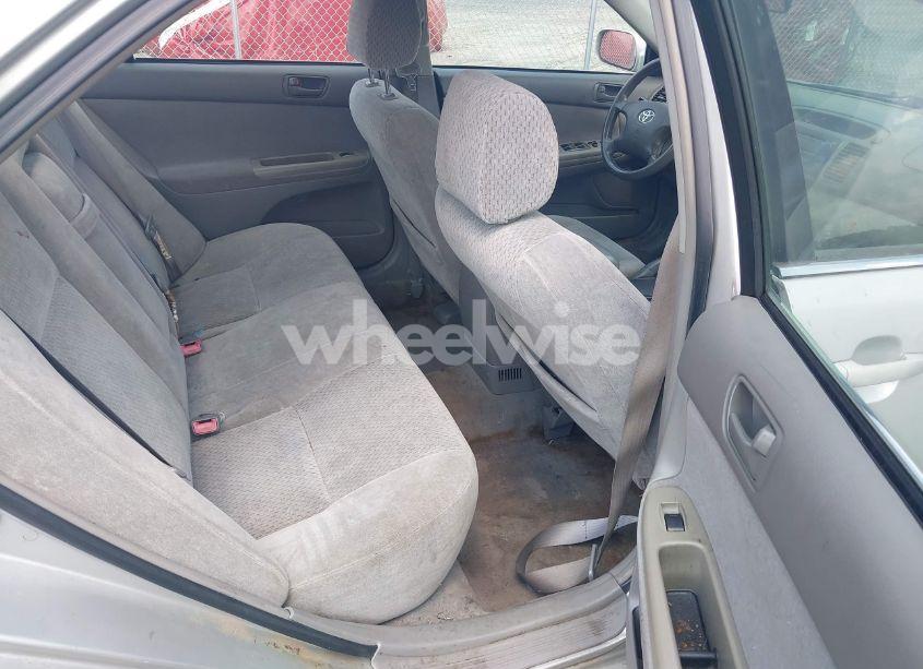 Photo 8 of 2003 Toyota Camry LE (VIN 4T1BE30K03U713437)