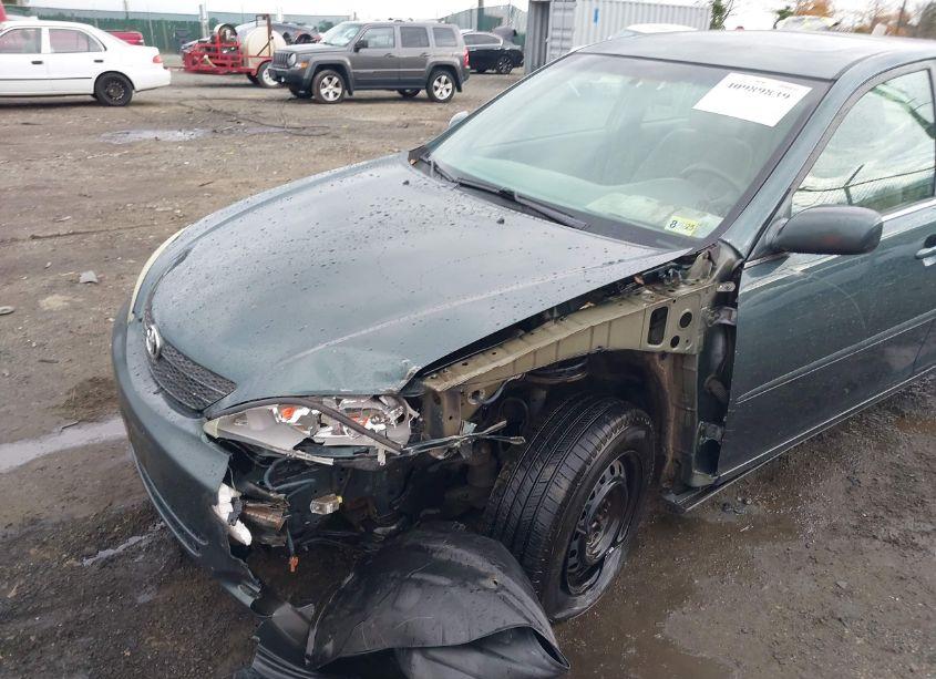 Photo 6 of 2004 Toyota Camry LE (VIN 4T1BE30K04U346508)