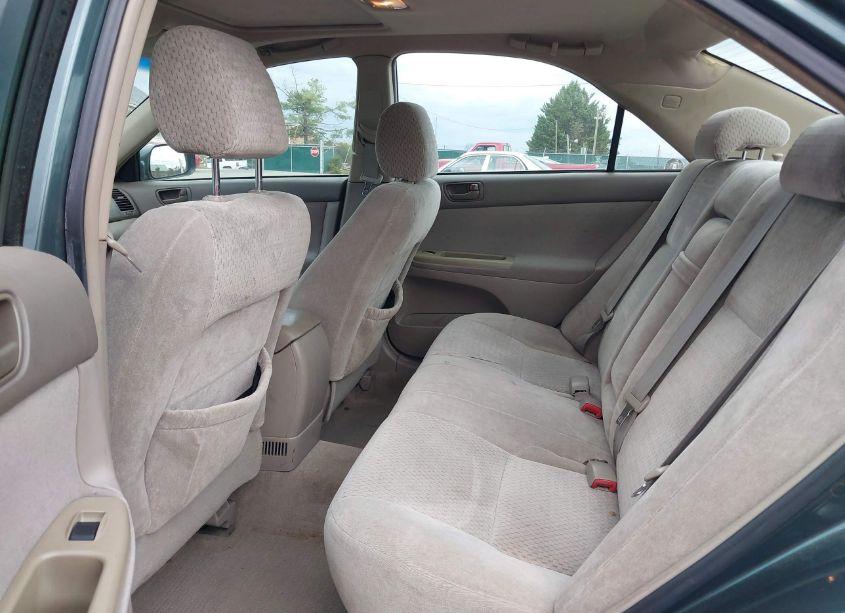 Photo 8 of 2004 Toyota Camry LE (VIN 4T1BE30K04U346508)