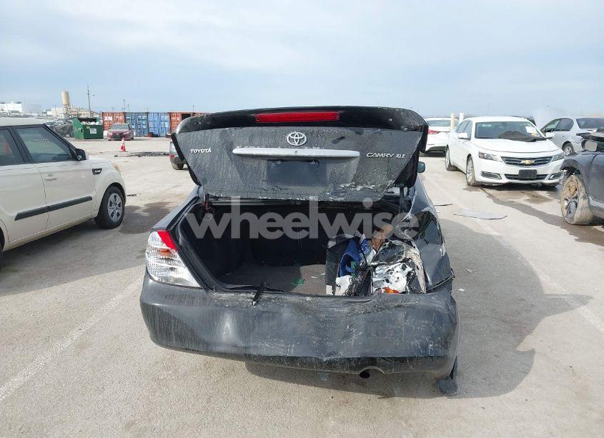 Photo 16 of 2004 Toyota Camry XLE (VIN 4T1BE30K04U349179)