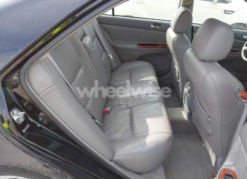 Photo 8 of 2004 Toyota Camry XLE (VIN 4T1BE30K04U349179)