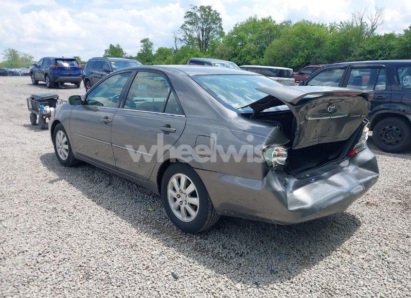 Photo 3 of 2004 Toyota Camry LE/SE/XLE (VIN 4T1BE30K04U796837)