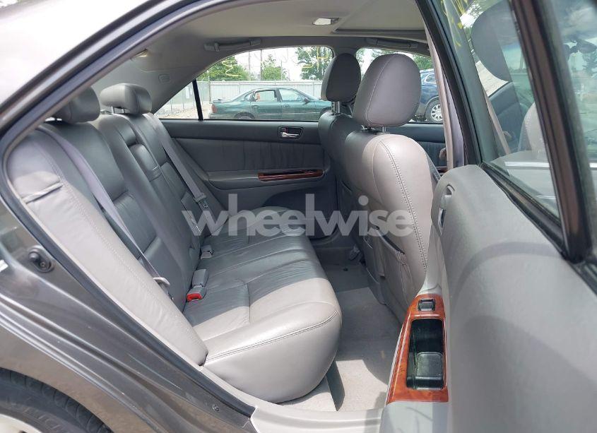 Photo 8 of 2004 Toyota Camry LE/SE/XLE (VIN 4T1BE30K04U796837)