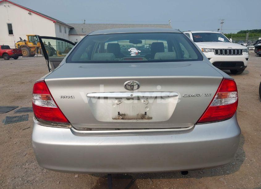 Photo 16 of 2004 Toyota Camry XLE (VIN 4T1BE30K04U823664)