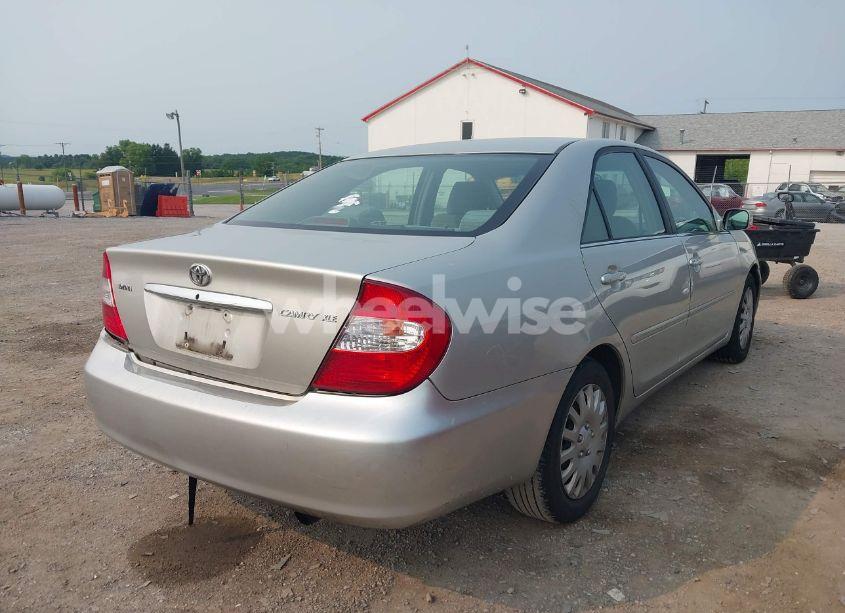 Photo 6 of 2004 Toyota Camry XLE (VIN 4T1BE30K04U823664)