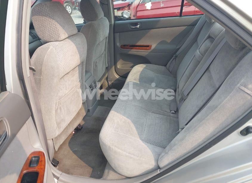 Photo 8 of 2004 Toyota Camry XLE (VIN 4T1BE30K04U823664)