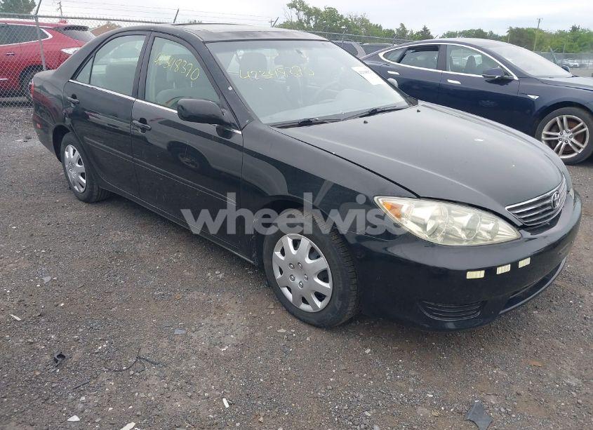 2005 Toyota Camry LE/SE/XLE (VIN 4T1BE30K05U402366) main photo