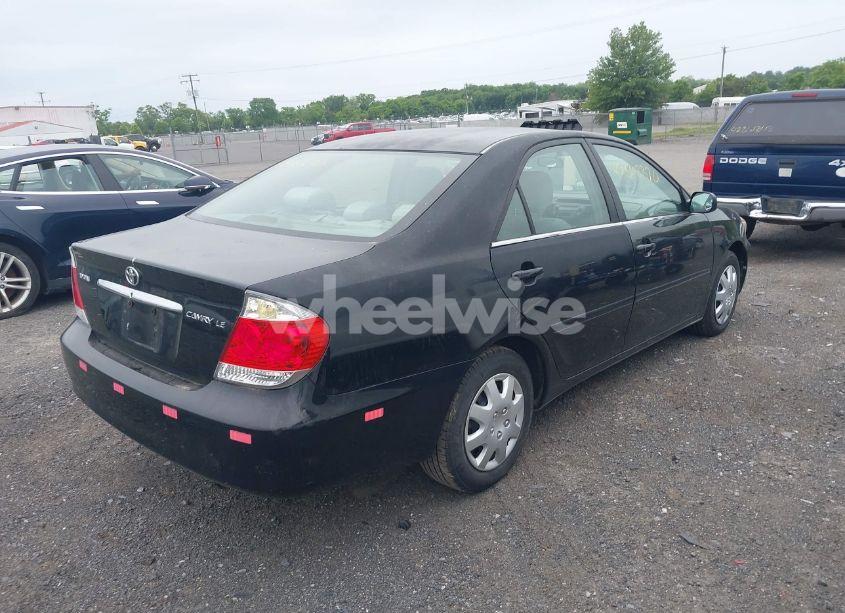 Photo 4 of 2005 Toyota Camry LE/SE/XLE (VIN 4T1BE30K05U402366)