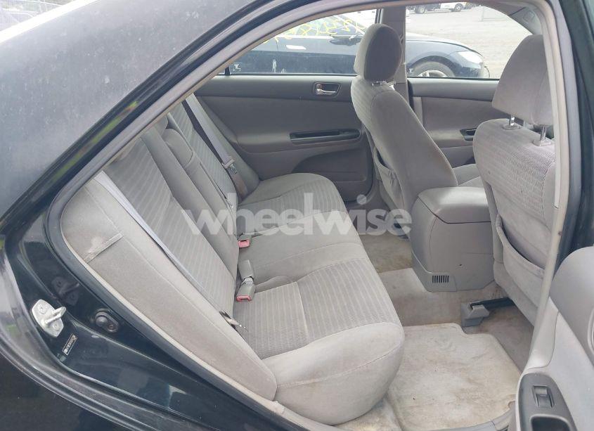 Photo 8 of 2005 Toyota Camry LE/SE/XLE (VIN 4T1BE30K05U402366)