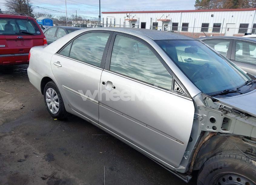 Photo 14 of 2005 Toyota Camry LE (VIN 4T1BE30K05U425016)