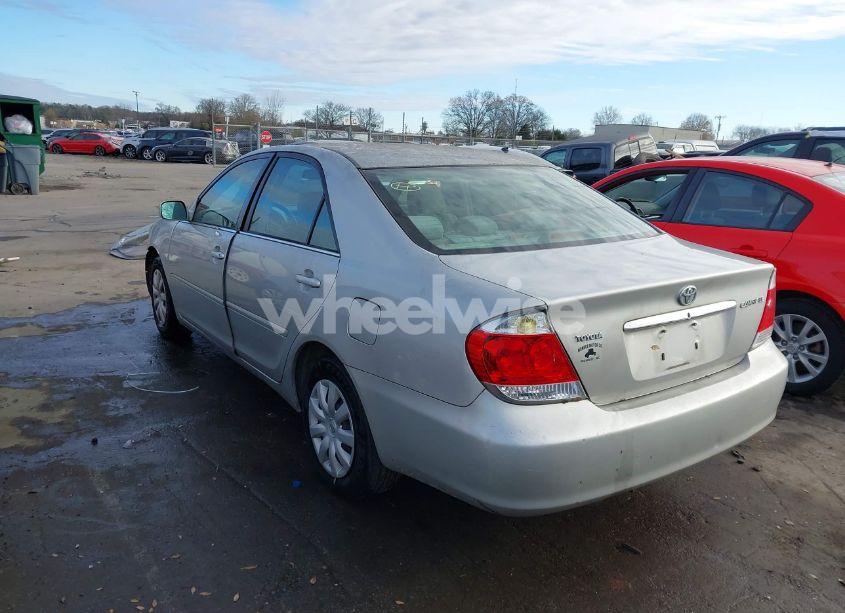 Photo 3 of 2005 Toyota Camry LE (VIN 4T1BE30K05U425016)