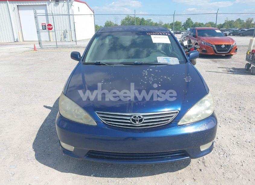Photo 6 of 2005 Toyota Camry XLE (VIN 4T1BE30K05U432242)