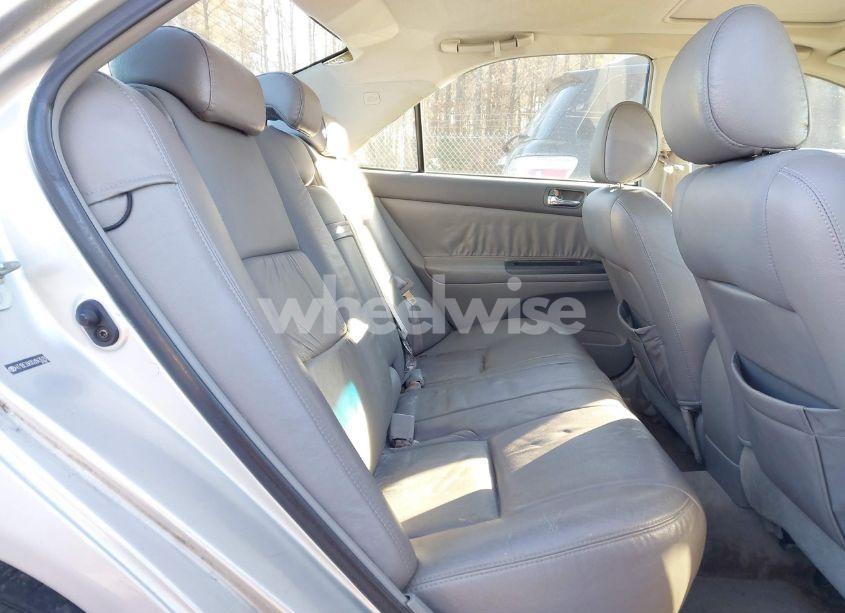 Photo 8 of 2005 Toyota Camry LE (VIN 4T1BE30K05U943529)