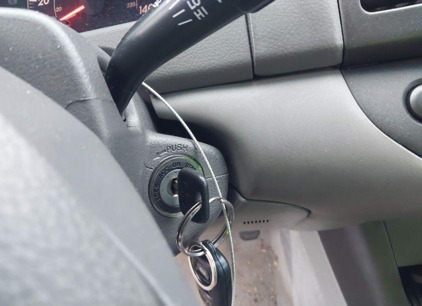 Photo 11 of 2005 Toyota Camry LE (VIN 4T1BE30K05U986297)