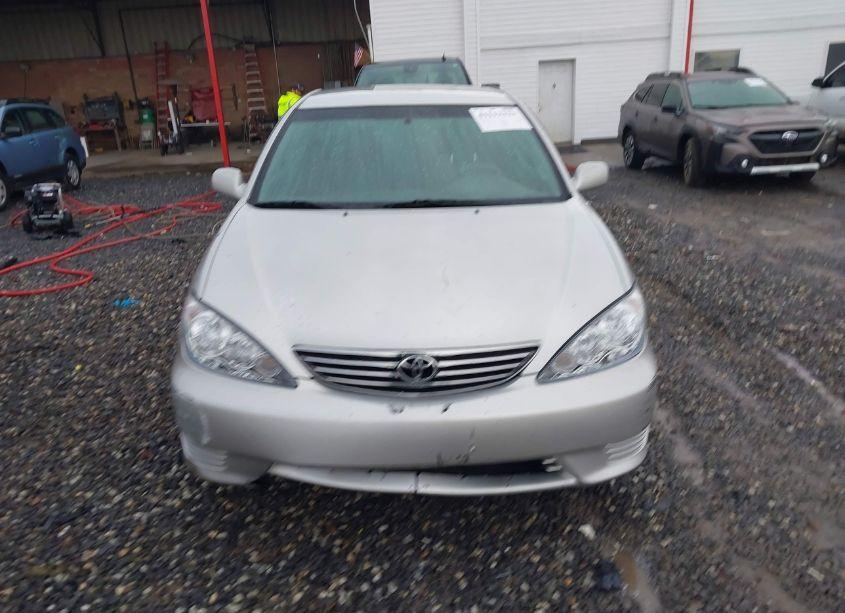 Photo 12 of 2005 Toyota Camry LE (VIN 4T1BE30K05U986297)