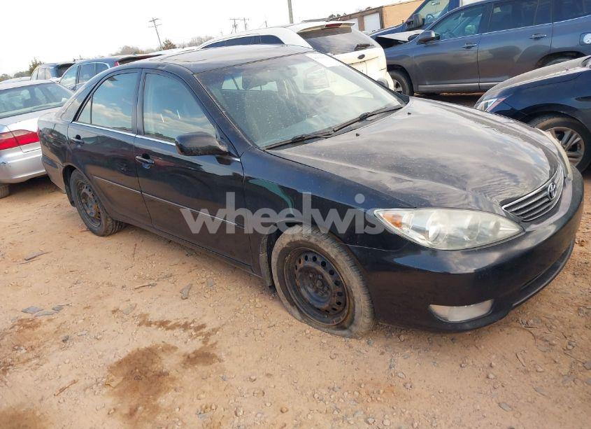 2006 Toyota Camry XLE (VIN 4T1BE30K06U123405) main photo