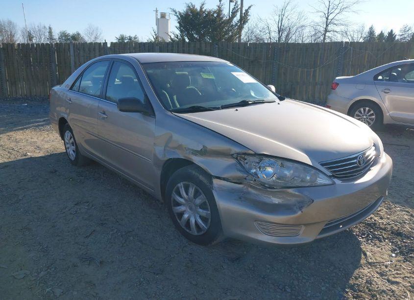 2006 Toyota Camry LE (VIN 4T1BE30K06U126692) main photo