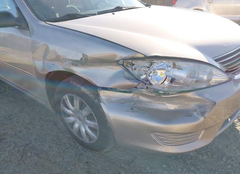 Photo 6 of 2006 Toyota Camry LE (VIN 4T1BE30K06U126692)