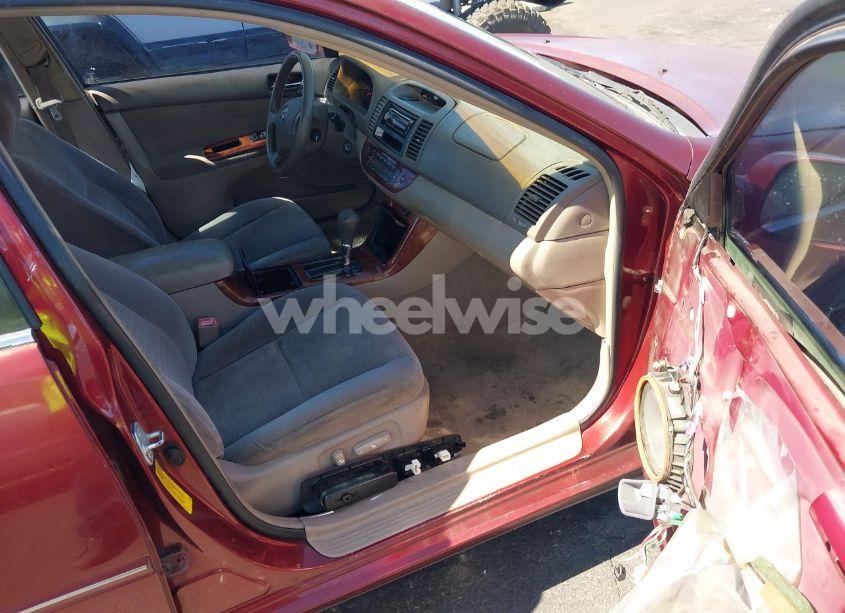 Photo 5 of 2006 Toyota Camry XLE (VIN 4T1BE30K06U140494)