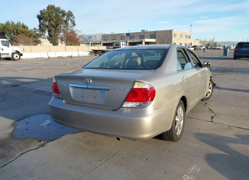 Photo 4 of 2006 Toyota Camry XLE (VIN 4T1BE30K06U644530)
