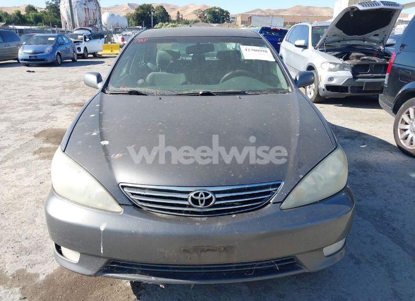 Photo 6 of 2006 Toyota Camry XLE (VIN 4T1BE30K06U656063)