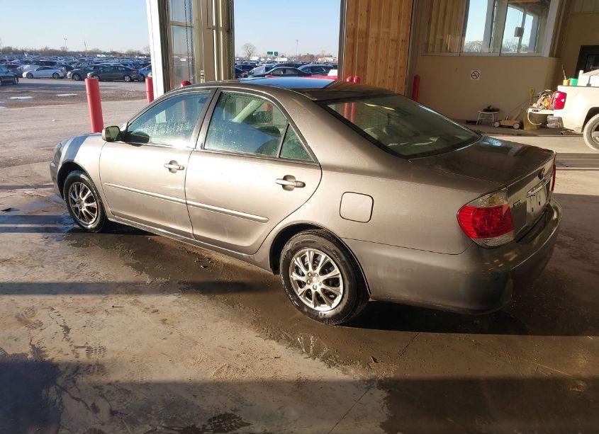 Photo 3 of 2006 Toyota Camry LE (VIN 4T1BE30K06U661117)